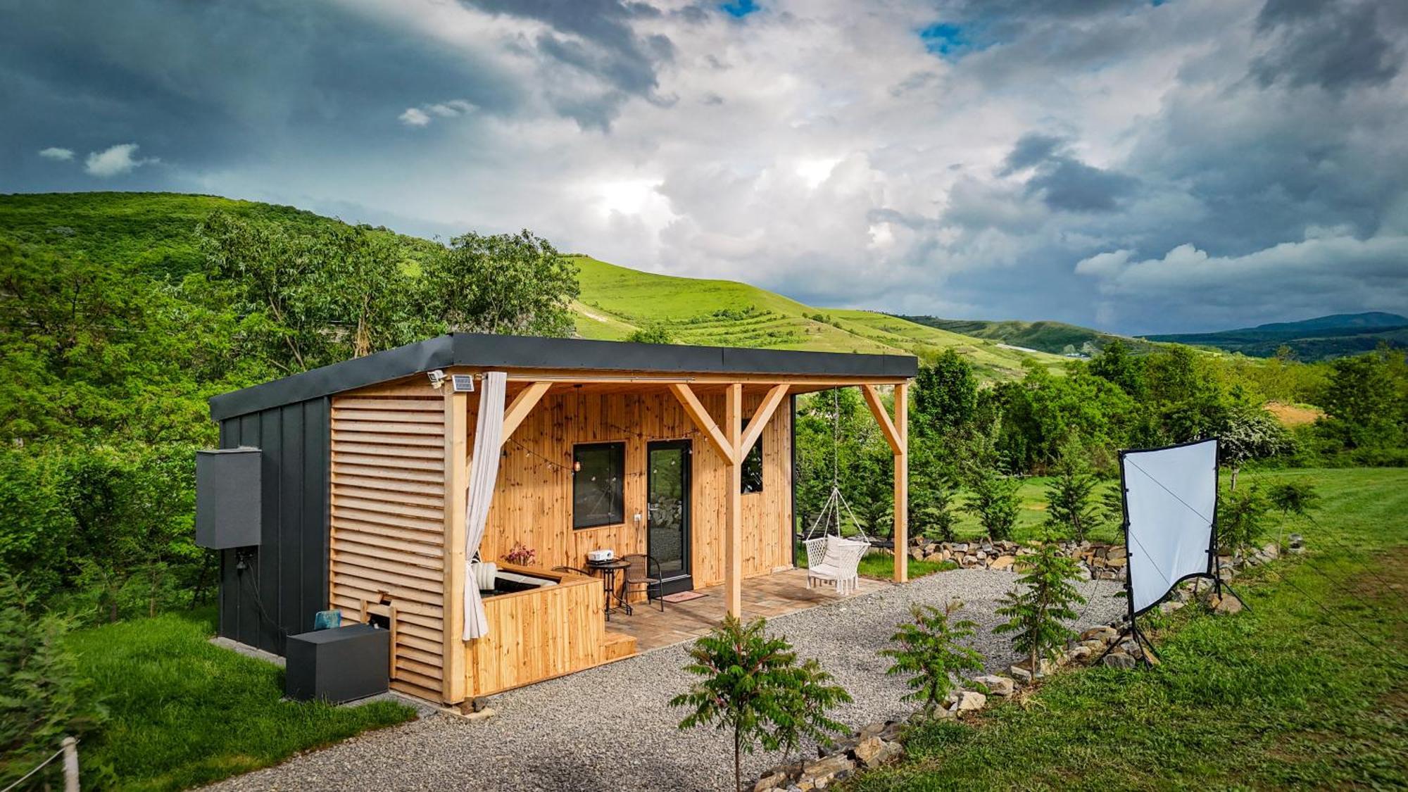 Kubiq Transalpina Villa Petresti Екстериор снимка